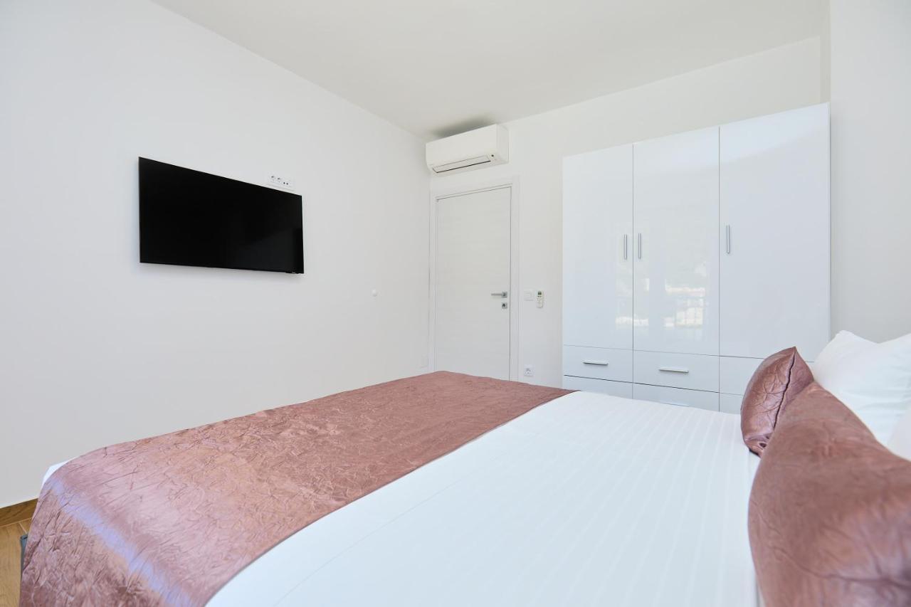 Green Lantern Apartments Okuklje Eksteriør bilde
